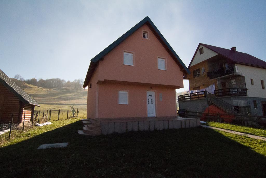 Guest House Happy Zabljak  Exterior photo